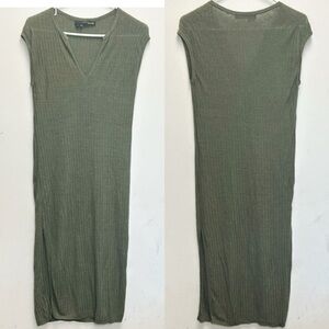 360sweater Italian yarn v neck dress